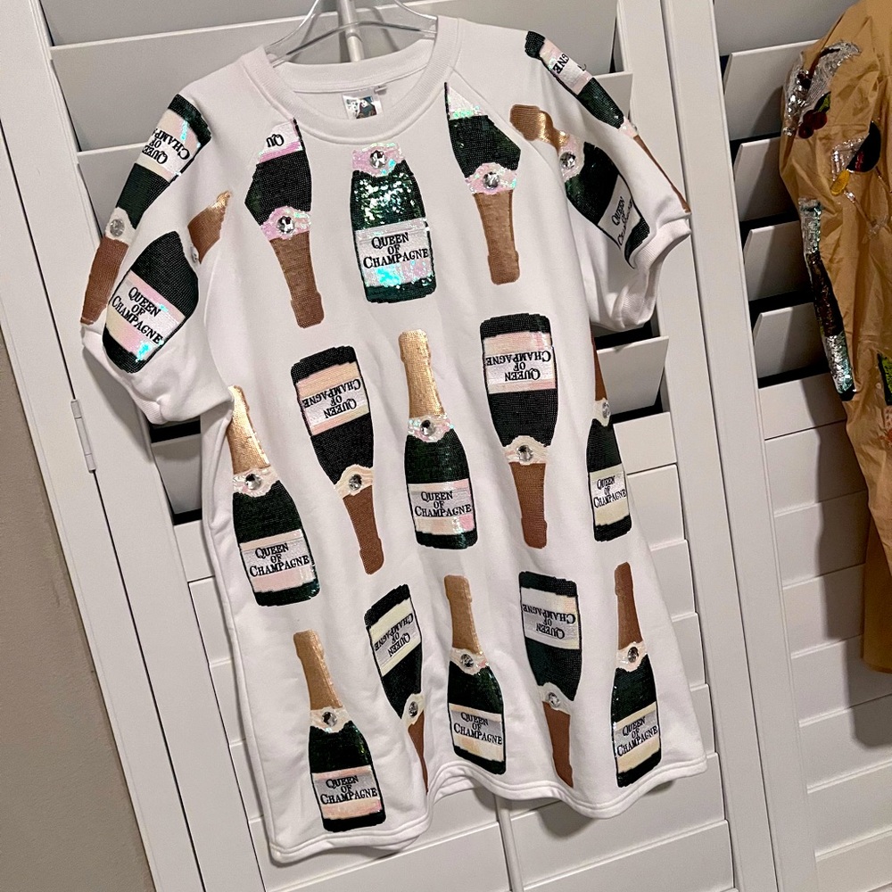 Queen of sparkles champagne dress NWOT